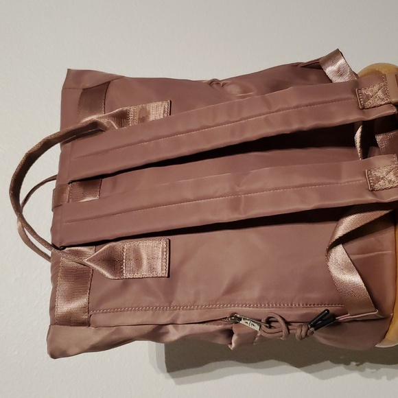 307◼️BEARPAW BACKPACK - Picture 5 of 8